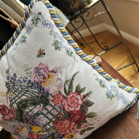 Katha Diddle Wool Petit Point Pillow Yellow Birds Flowers 16x16” Needlepoint - Picture 3 of 8